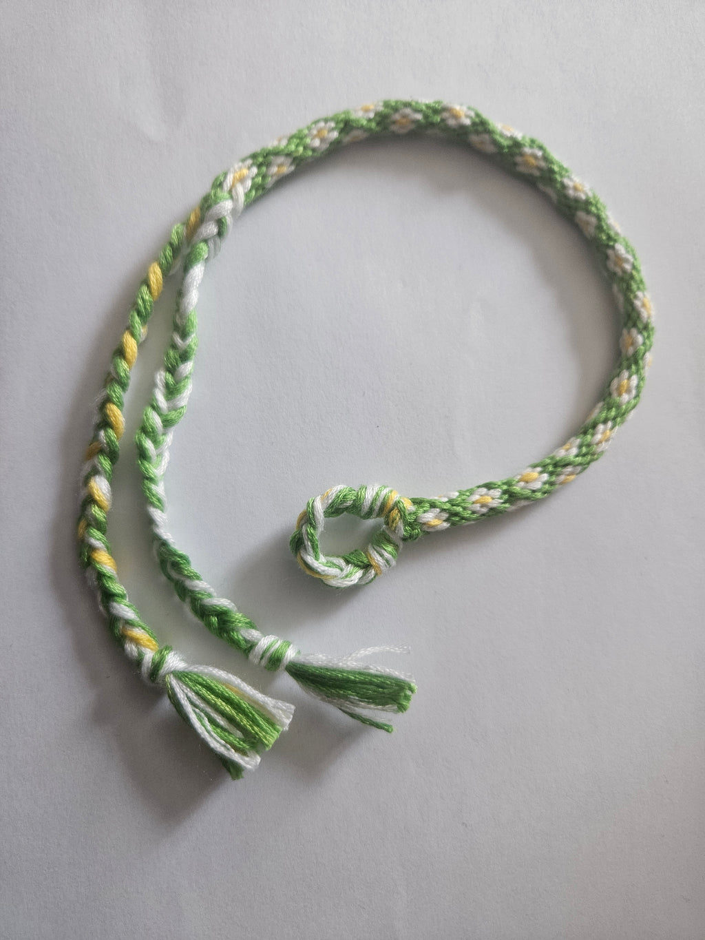 Daisy wristband